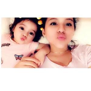 Meet your Posher, Marcela